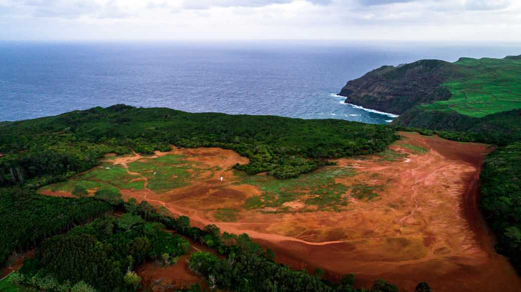 Azores Red Story