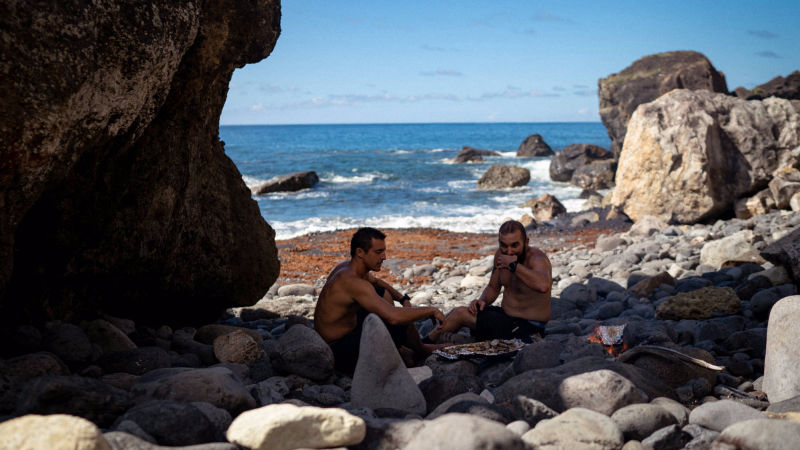 Flores Island Lapas